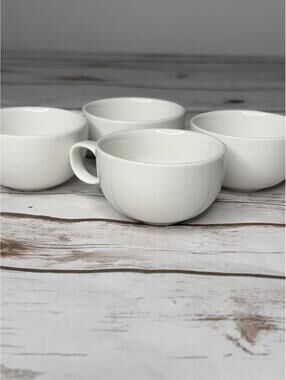 Crate & Barrel Set of 4 White Ceramic Espresso Cups